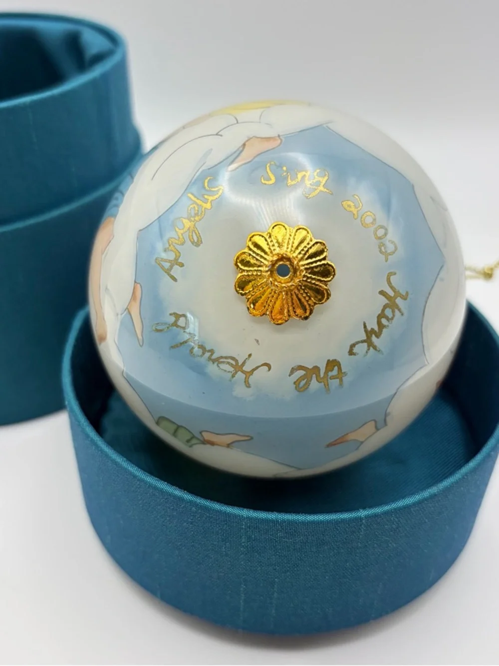 Vtg 2002 Pier 1 Li Bien Inside Painted Christmas Ornament Angels Singing Boxed